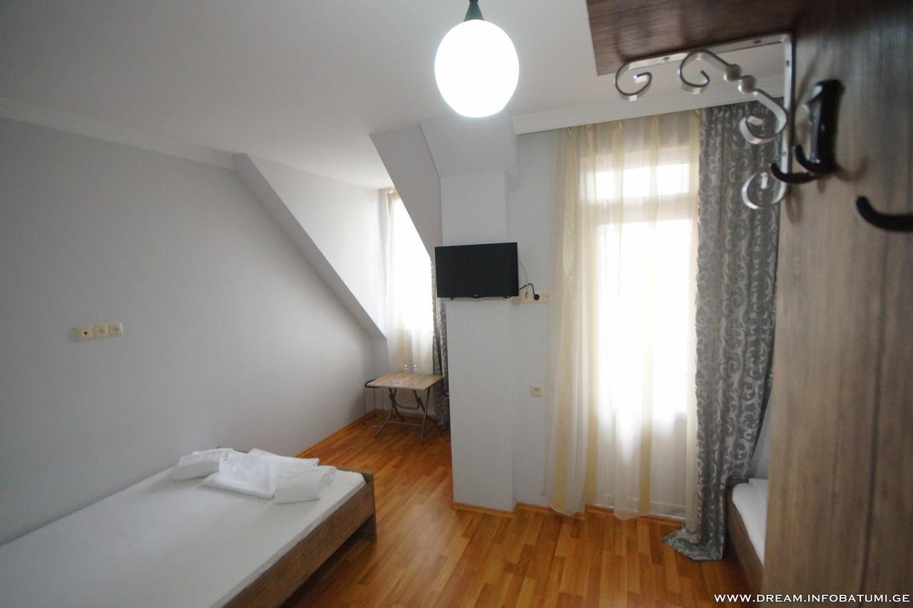 Dream Hotel Batumi Bagian luar foto