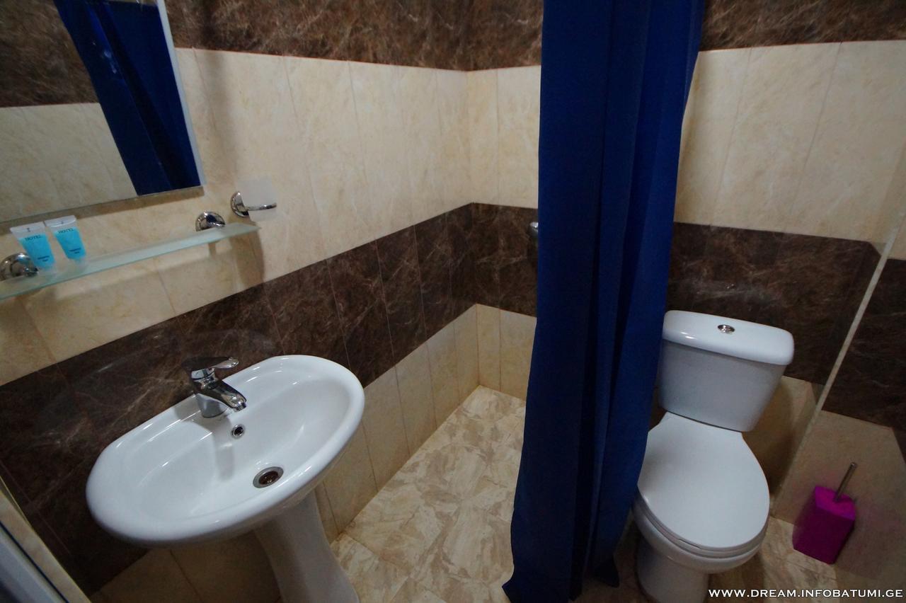 Dream Hotel Batumi Bagian luar foto